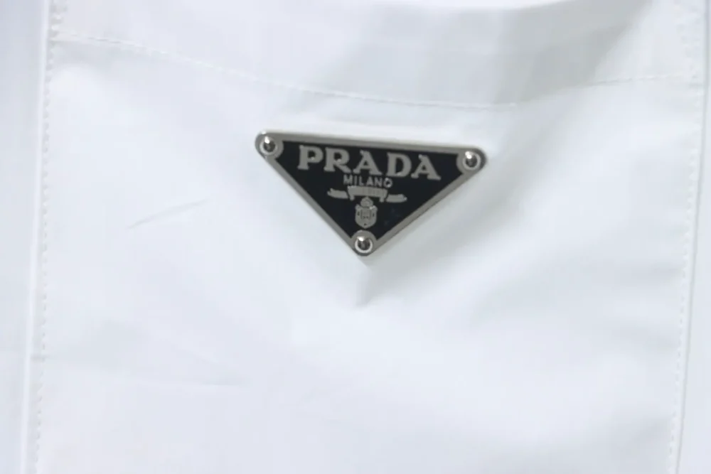Classic Pocket Triangle Logo Shirt – Bild 10