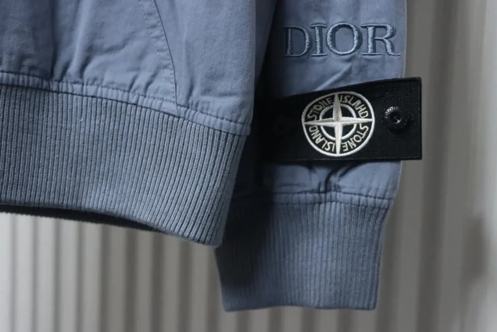Embroidered lettering hooded windbreaker – Bild 5