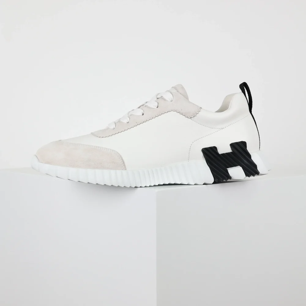 Federnde Low-Top-Sneaker aus Leder in Weiß und Schwarz – Bild 4