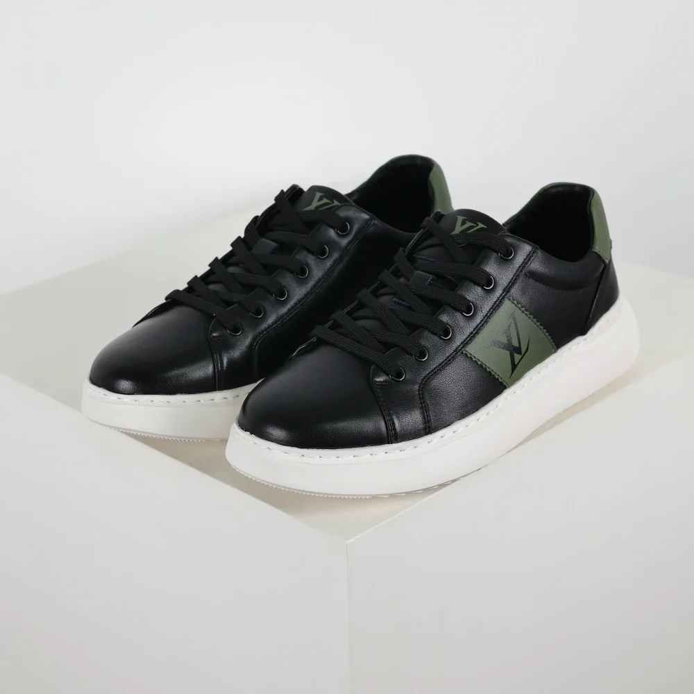 Freizeit-Sportschuhe für Herren in Schwarz, Grün und Weiß