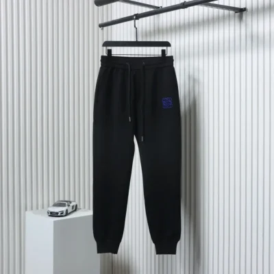 Freizeithose aus Baumwolle mit geflochtener Stickerei auf den Gesäßtaschen