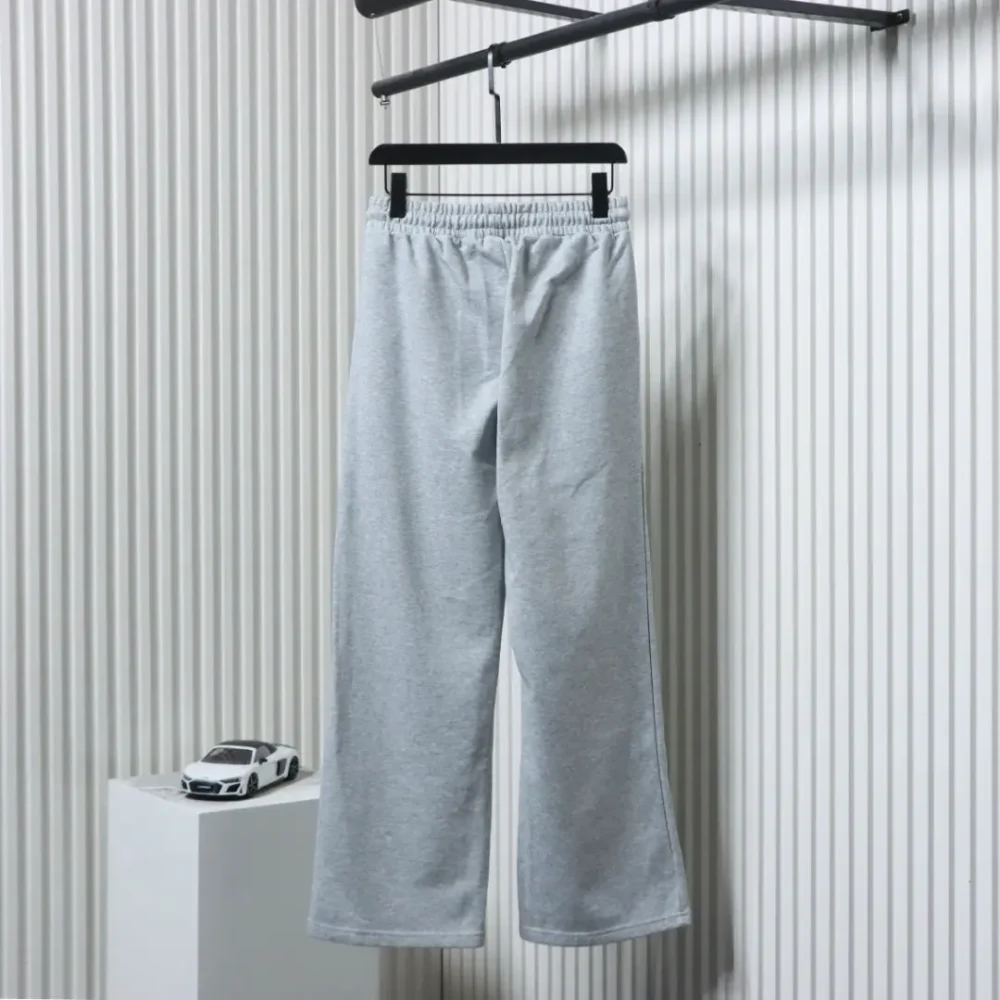 Hose mit kleinem Logo-Stickerei – Bild 11
