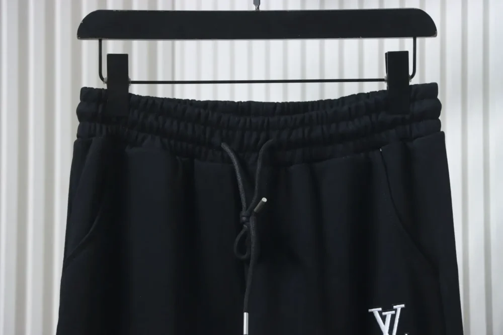 Hose mit kleinem Logo-Stickerei – Bild 3