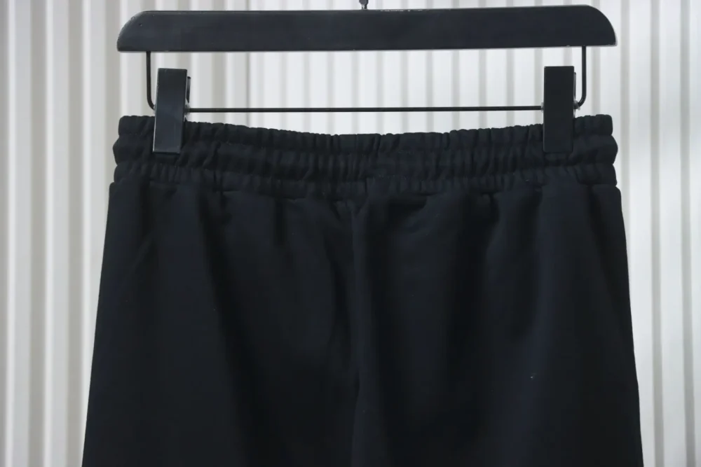 Hose mit kleinem Logo-Stickerei – Bild 7