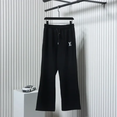 Hose mit kleinem Logo-Stickerei
