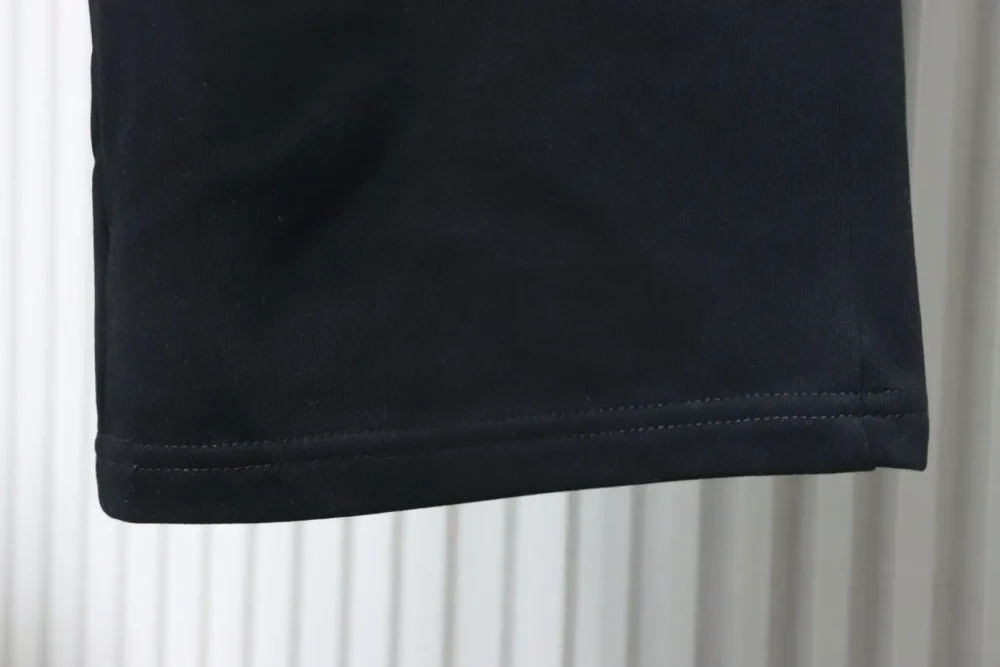 Hose mit kleinem Logo-Stickerei – Bild 5