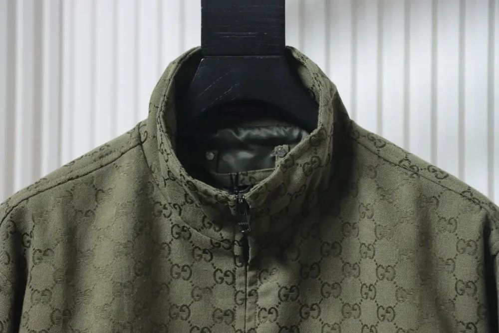Jacke aus Jacquard-Canvas mit Allover-Monogramm-Print – Bild 3
