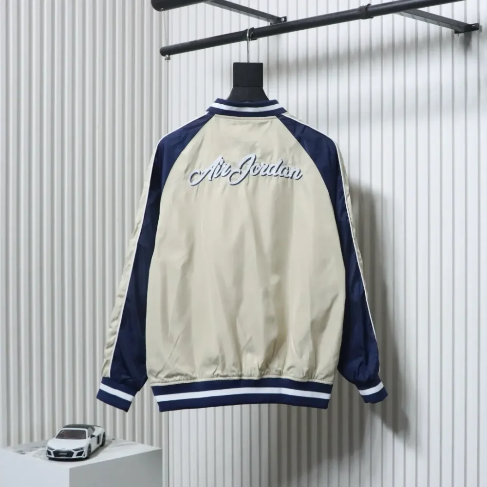 Jacke mit kontrastierendem Patch-Design und aufgesticktem Air Jordan-Logo XXL – Bild 2