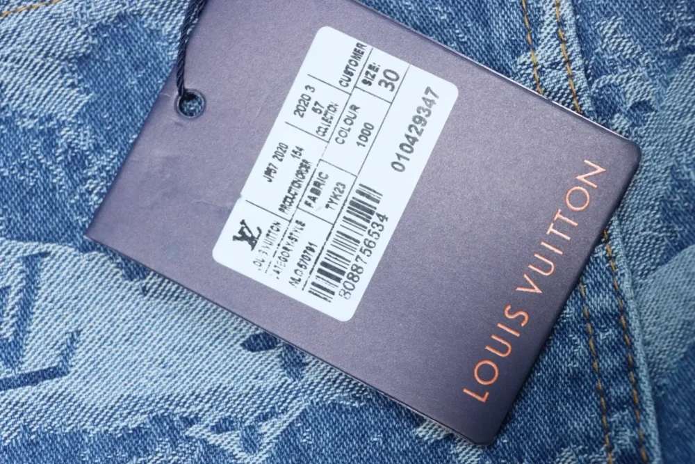 Jacquard-Jeanshose mit Wolkenprint – Bild 8
