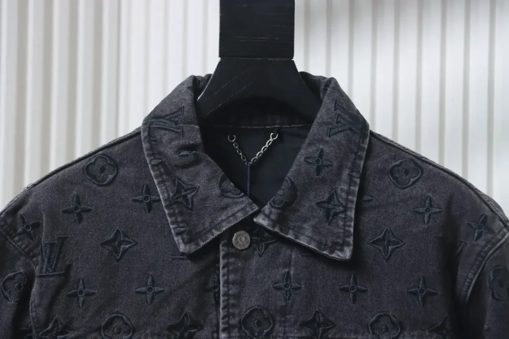 Jeansjacke mit Farbverlaufsstickerei – Bild 3