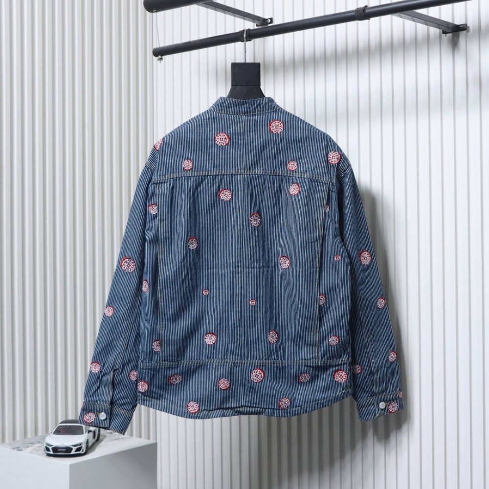 Jeansjacke mit Kirschblütenstreifen – Bild 2