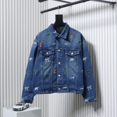 Jeansjacke mit Tierstickerei