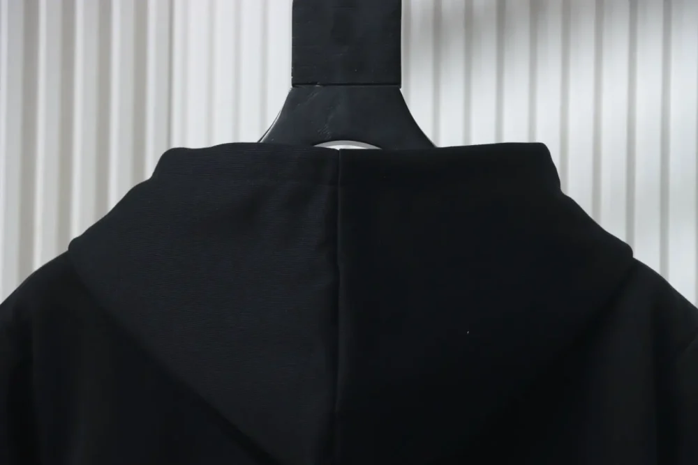 Kapuzensweatshirt mit Dreieckslogo und falscher Reißverschlusstasche XXL – Bild 4
