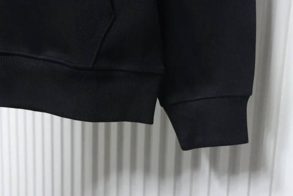 Kapuzensweatshirt mit Dreieckslogo und falscher Reißverschlusstasche XXL – Bild 9