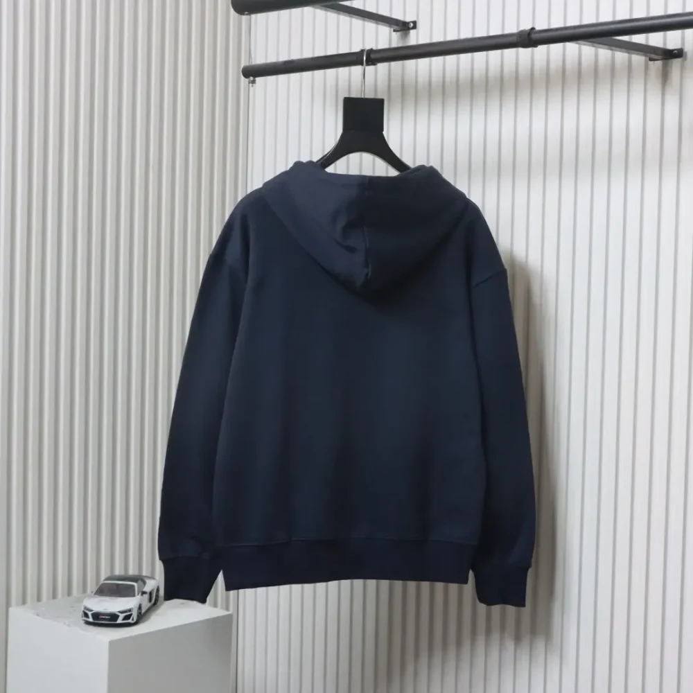 Kapuzensweatshirt mit Ledertaschen und geprägtem Brustlogo – Bild 12