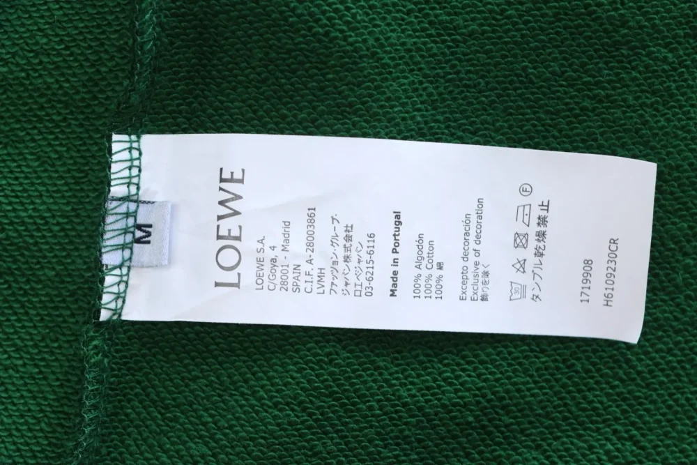 Kapuzensweatshirt mit Ledertaschen und geprägtem Brustlogo – Bild 6