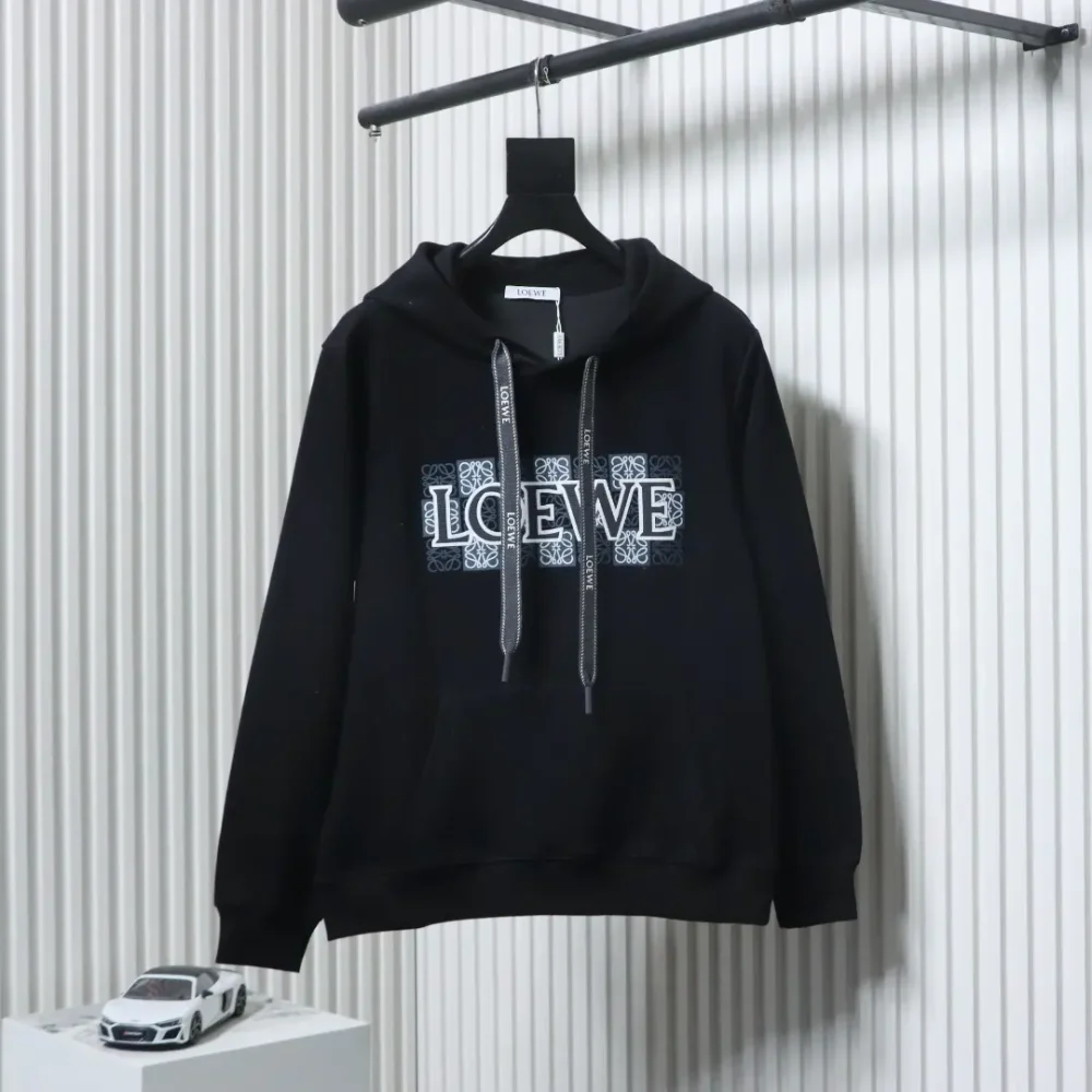 Kapuzensweatshirt mit ausgehöhltem, laminiertem Schriftzug