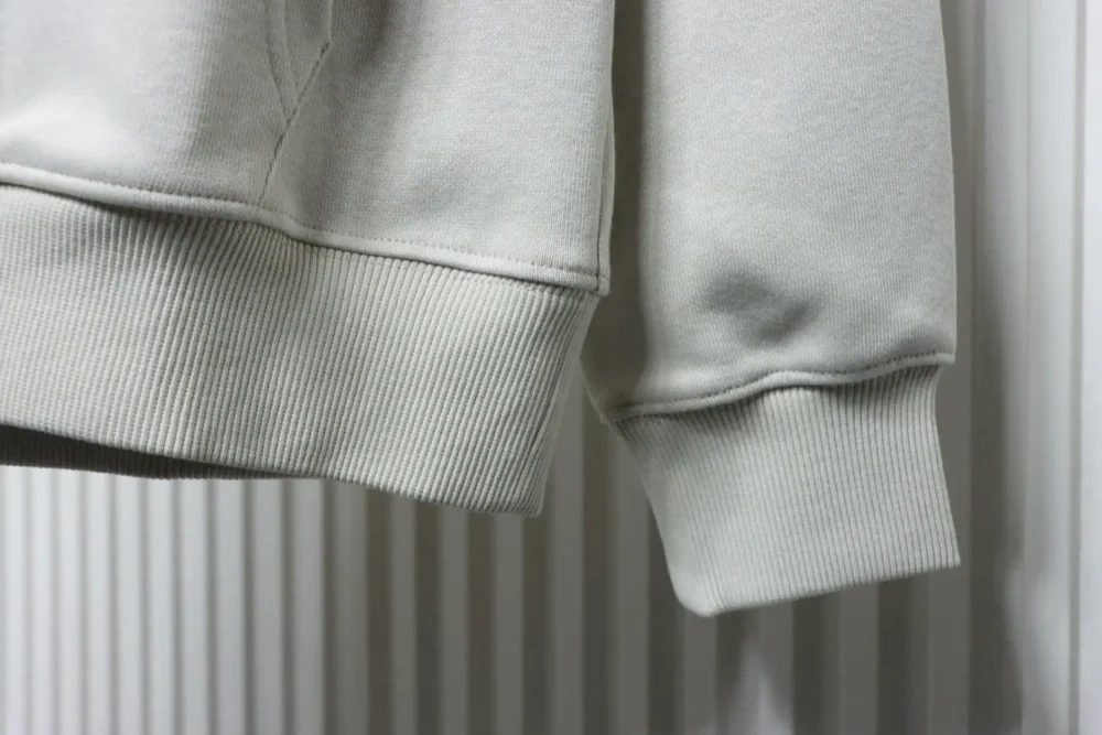 Kapuzensweatshirt mit ausgehöhltem, laminiertem Schriftzug XXL – Bild 9