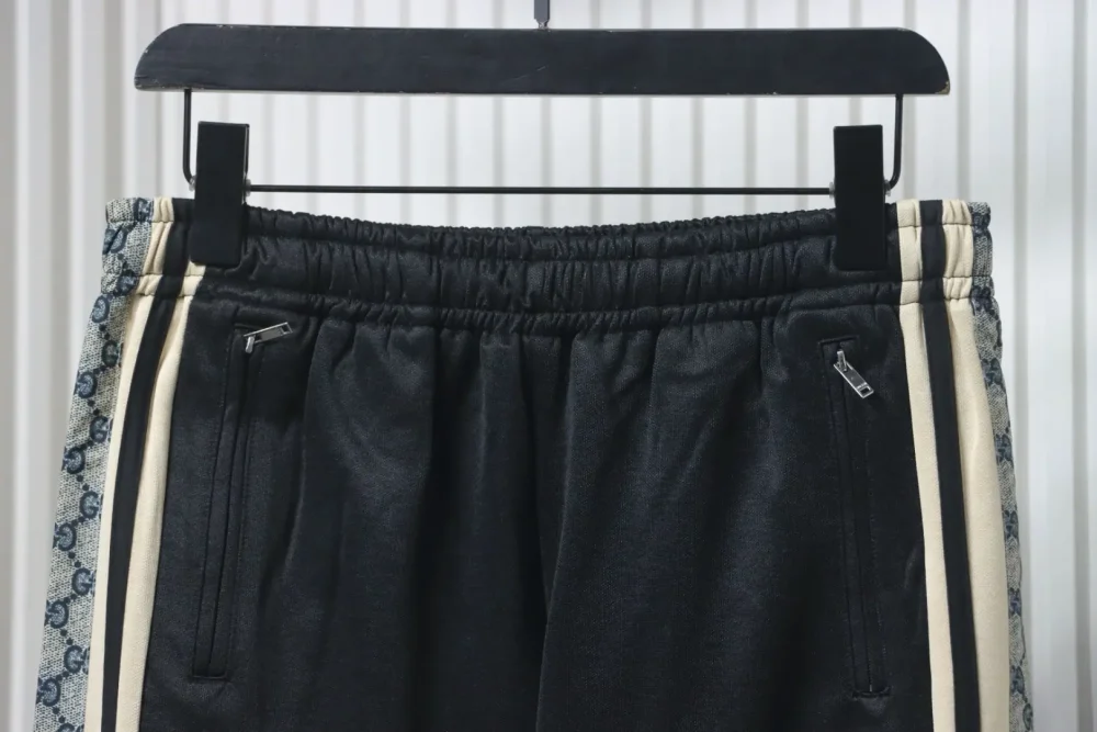 Klassische Webhose mit Schlangenmuster – Bild 3