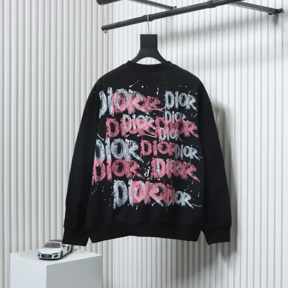 Kurzes Sweatshirt mit Rundhalsausschnitt und handbemaltem Graffiti-Tintenspritzer-Buchstabendruck XXL – Bild 2
