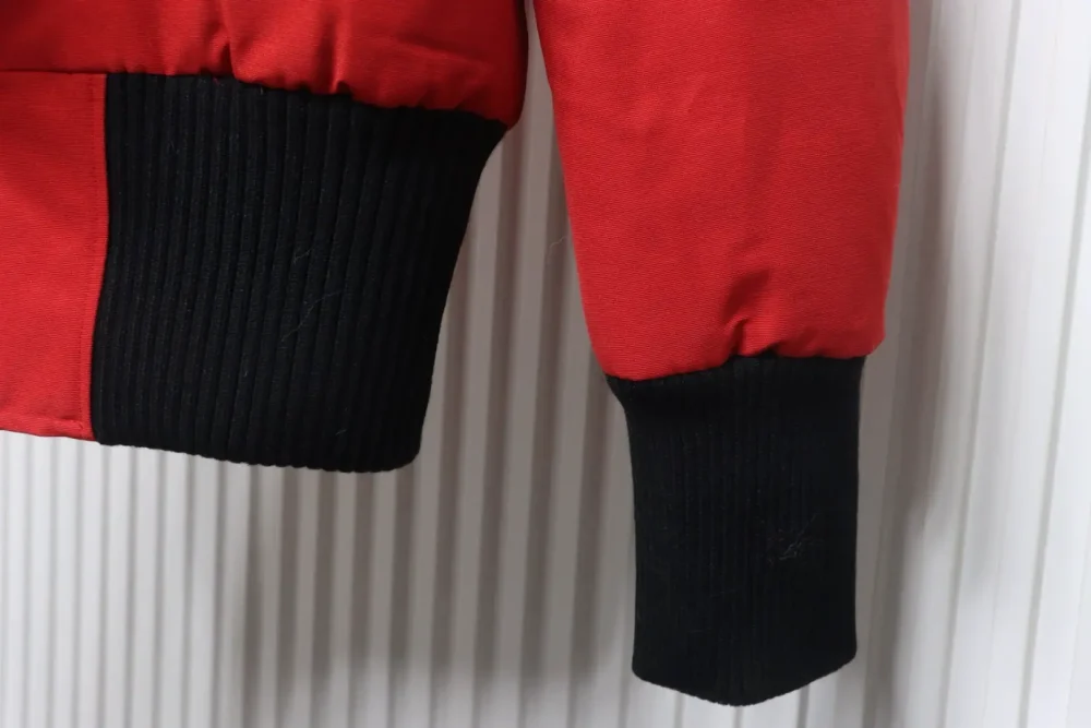 M00se knuck1es klassische Damen Daunenjacke mit Brustfellball – Bild 10