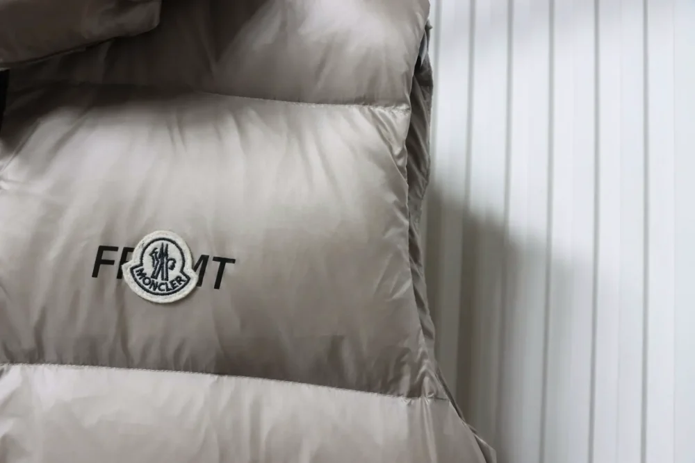 Moncler Co-Branding-Kapuzenweste Fujiwara Hiroshi – Bild 6