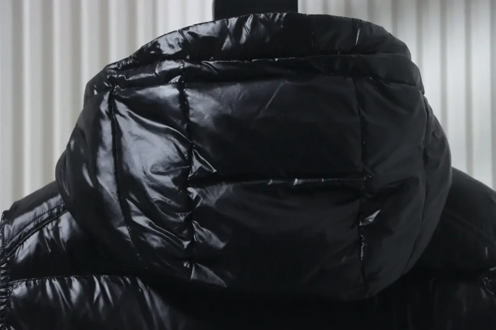 Moncler Maya Kapuzenweste glänzend – Bild 4