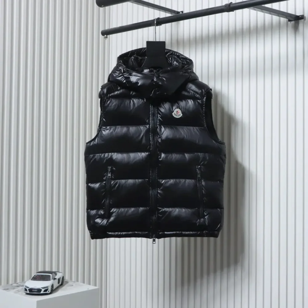 Moncler Maya Kapuzenweste glänzend