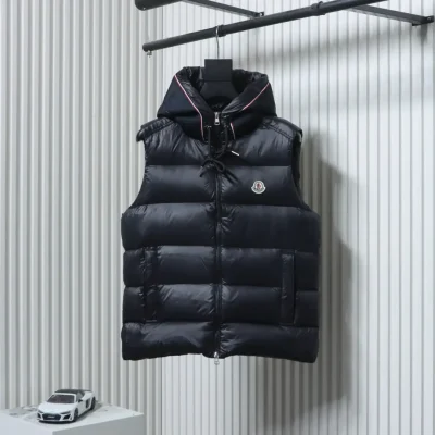 Moncler Web-Kapuzenweste mit Schriftzug