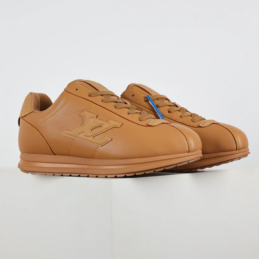 Nigo Buttersoft Low-Top-Sneaker mit runder Zehenpartie und Schnürung Braun – Bild 2