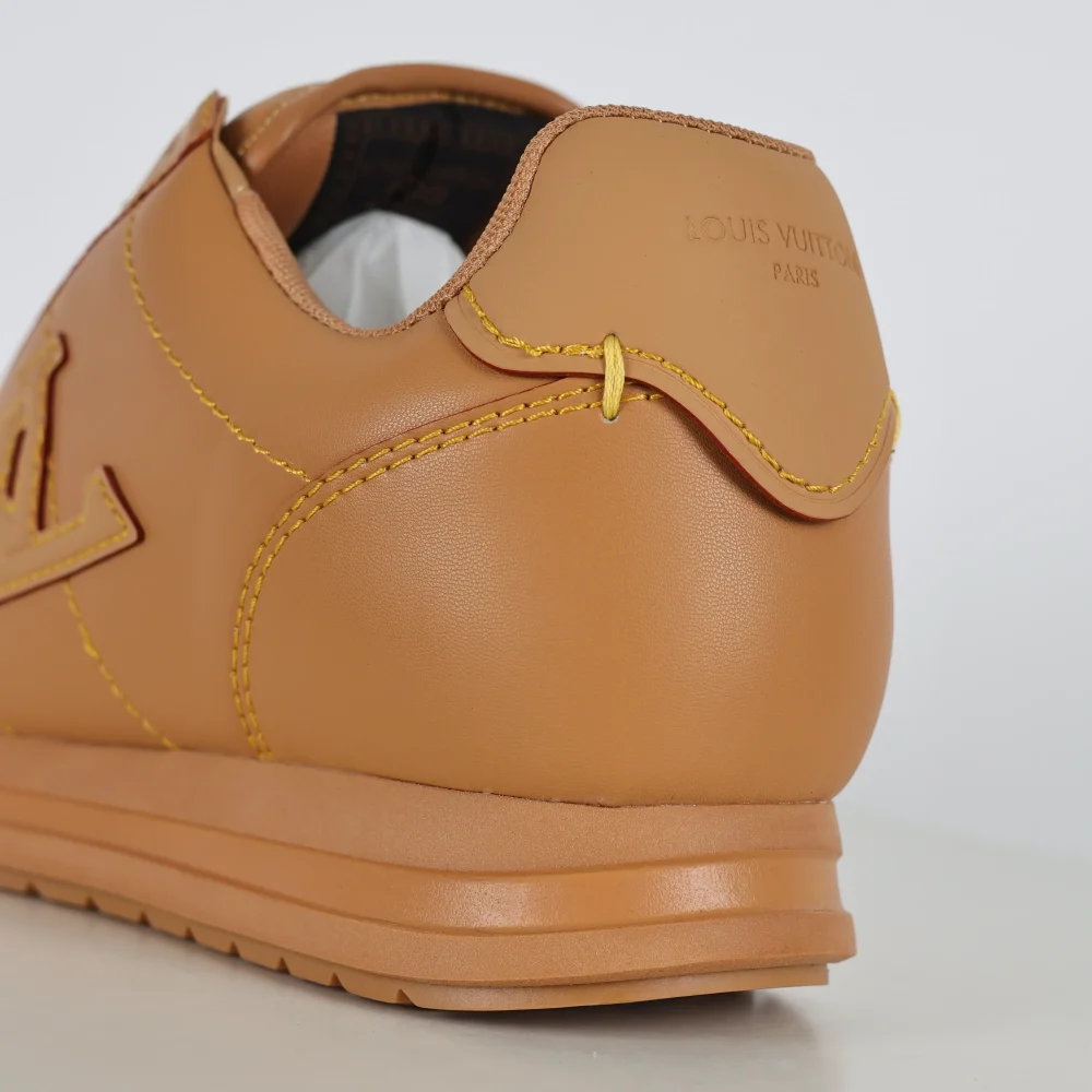 Nigo Buttersoft Low-Top-Sneaker mit runder Zehenpartie und Schnürung Braun – Bild 9