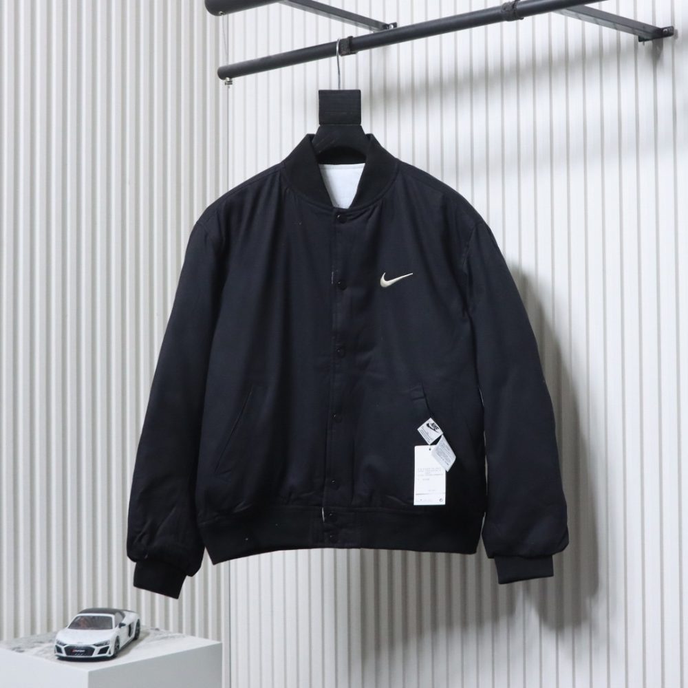 Nike x Stussy Wendejacke mit Logo-Stickerei