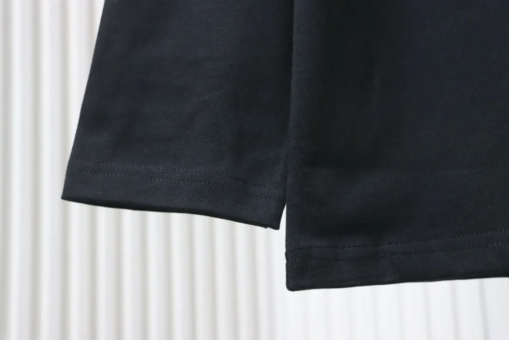 Prada Langarmshirt mit Reißverschluss auf der Brust und Dreieckslogo – Bild 5