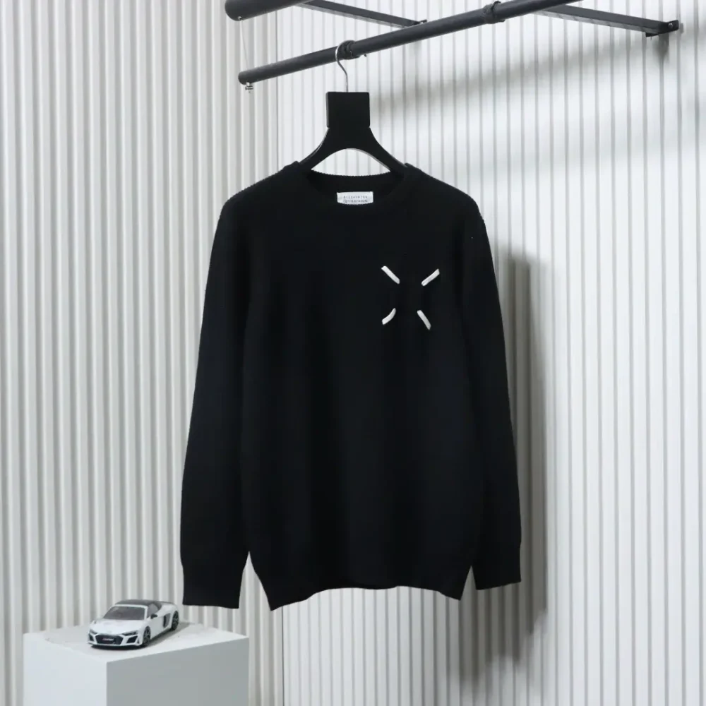 Pullover mit Rundhalsausschnitt und Logo von Margiela
