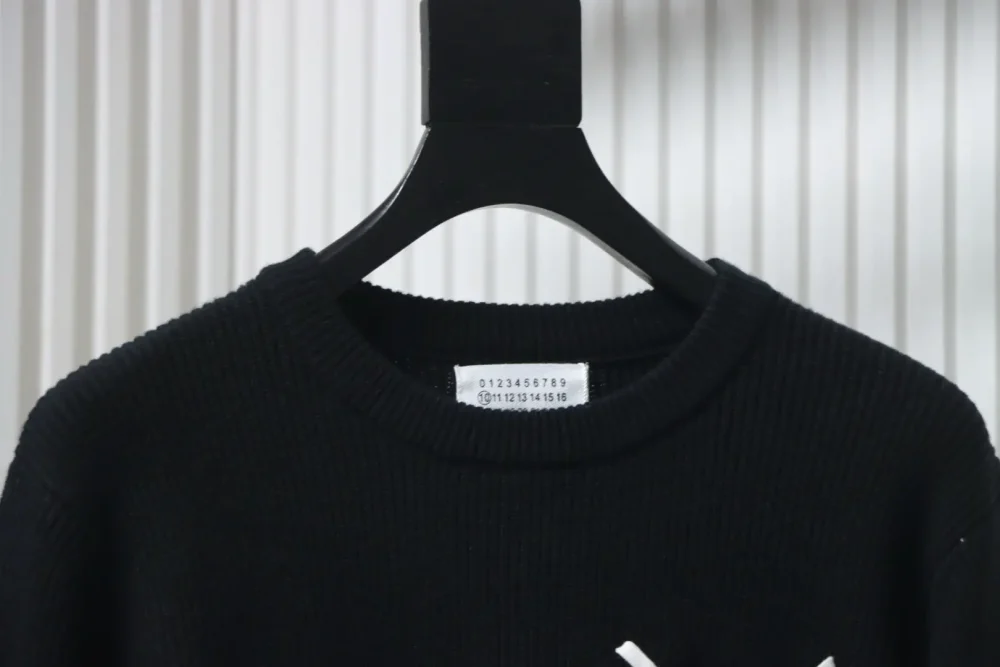 Pullover mit Rundhalsausschnitt und Logo von Margiela – Bild 3