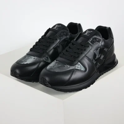 Run Away Lässige Low-Top-Sneaker aus Leder mit runder Zehenpartie und Schnürung