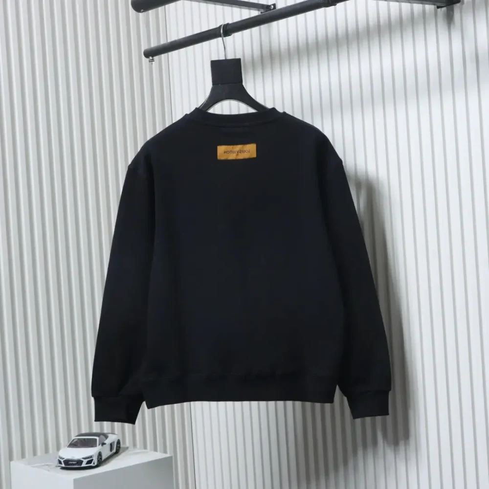 Rundhals-Sweatshirt mit kleinem Silikonlogo – Bild 12