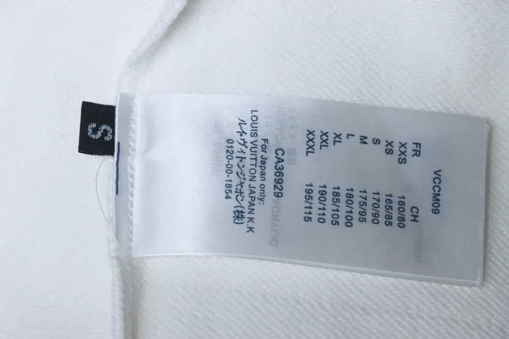 Rundhals-Sweatshirt mit kleinem Silikonlogo – Bild 8