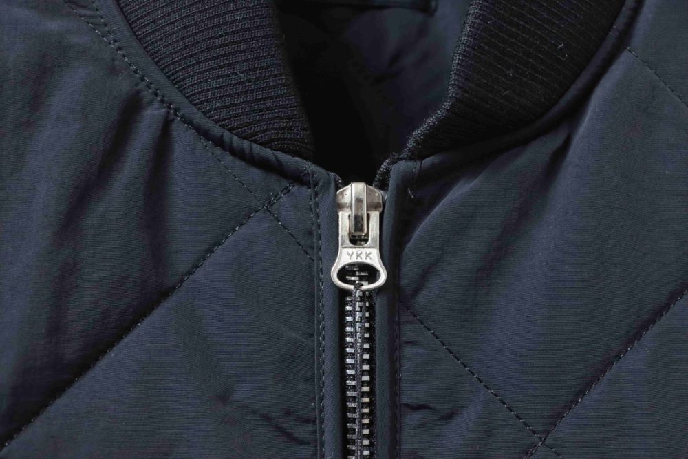 Stussy Schwarze Pufferjacke mit 8-Billiard-Reißverschluss – Bild 14