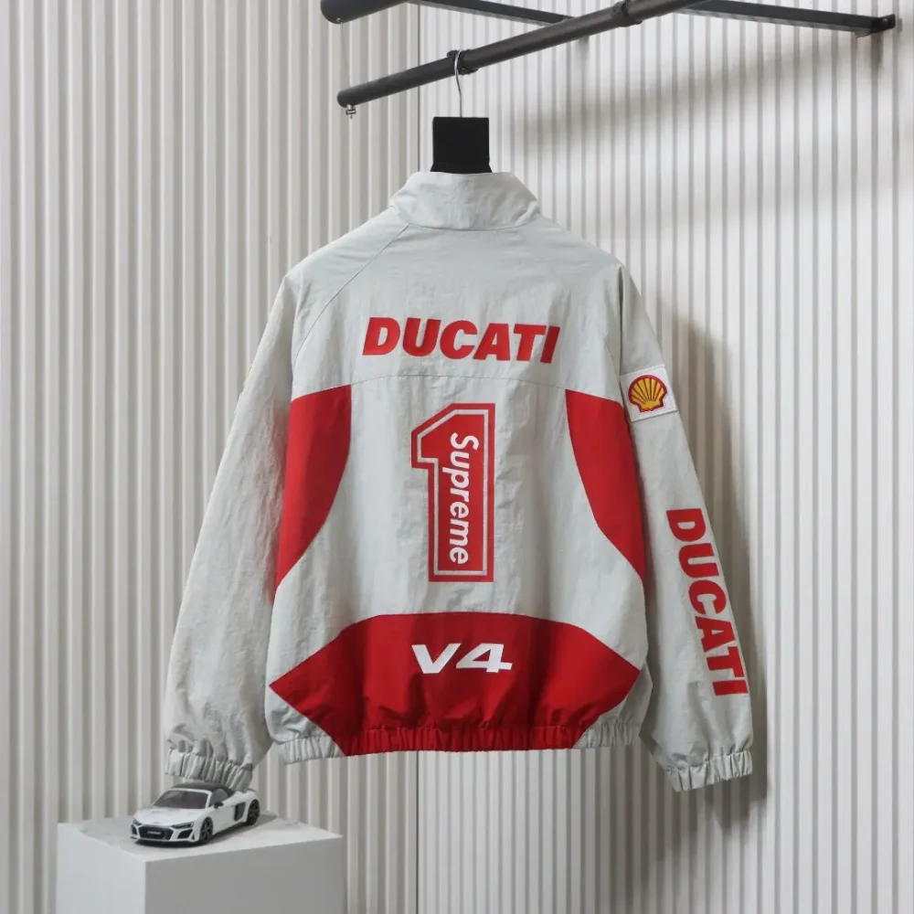 Sup.reme Ducati Co-Branding-Logo-Print in Kontrastfarbe – Sportjacke – Bild 2