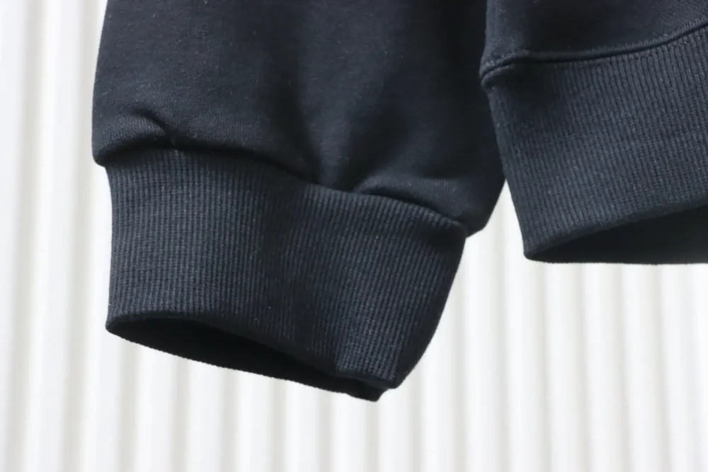 Sweatshirt mit Rundhalsausschnitt aus Silikon von Pharrell – Bild 6