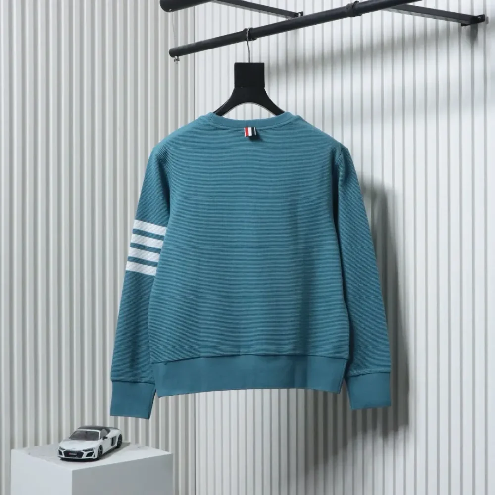 Sweatshirt mit Rundhalsausschnitt und Waffelstruktur in Wasserwellenform – Bild 14