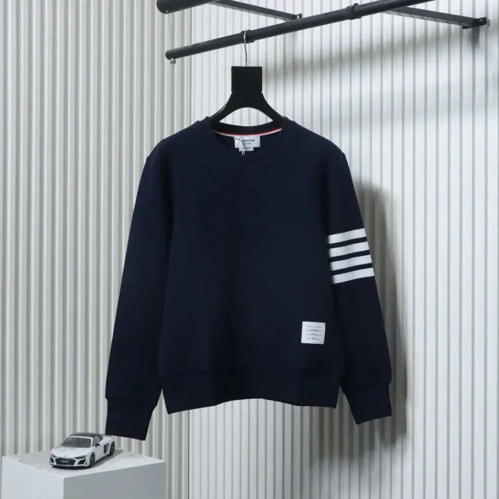 Sweatshirt mit Rundhalsausschnitt und Waffelstruktur in Wasserwellenform