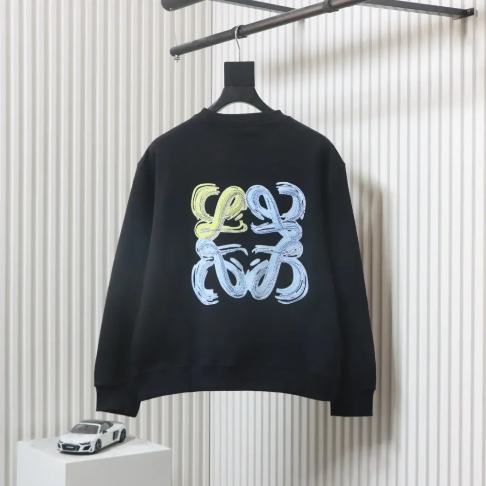 Sweatshirt mit Rundhalsausschnitt und gepunktetem Buchstabenmuster