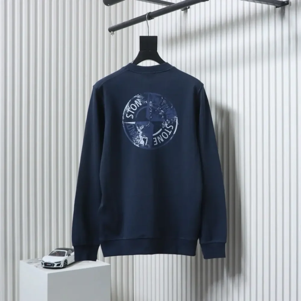 Sweatshirt mit Rundhalsausschnitt und reflektierendem Schriftzug – Bild 16