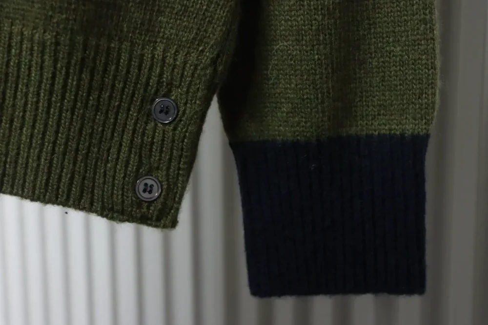 TB Colorblock-Pullover aus Wolle mit Rundhalsausschnitt – Bild 5