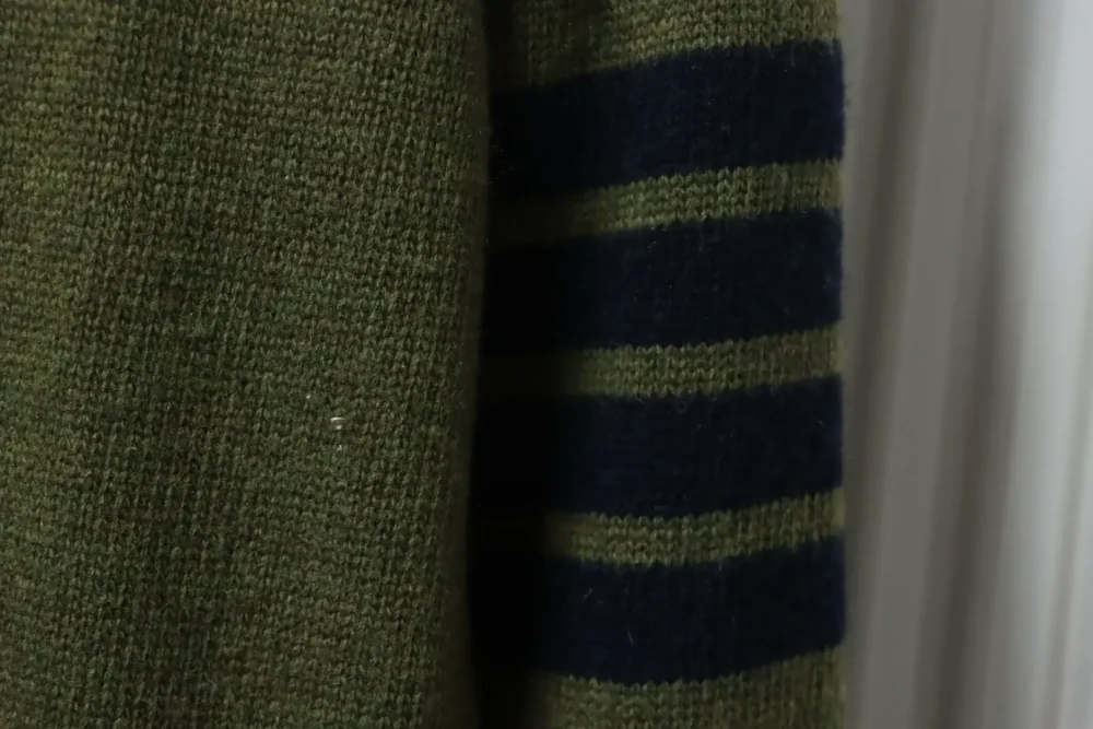 TB Colorblock-Pullover aus Wolle mit Rundhalsausschnitt – Bild 7