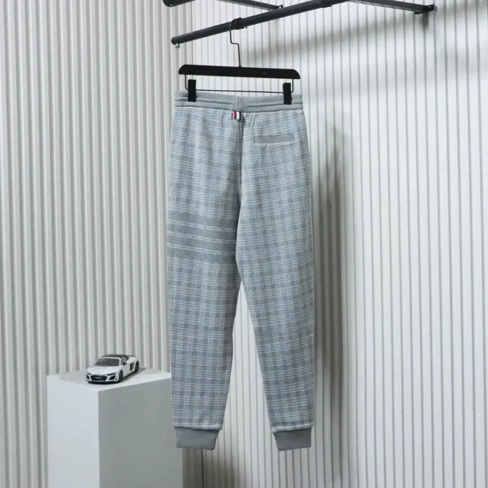 TB-Hose mit Hahnentrittmuster und Jacquardstreifen – Bild 12