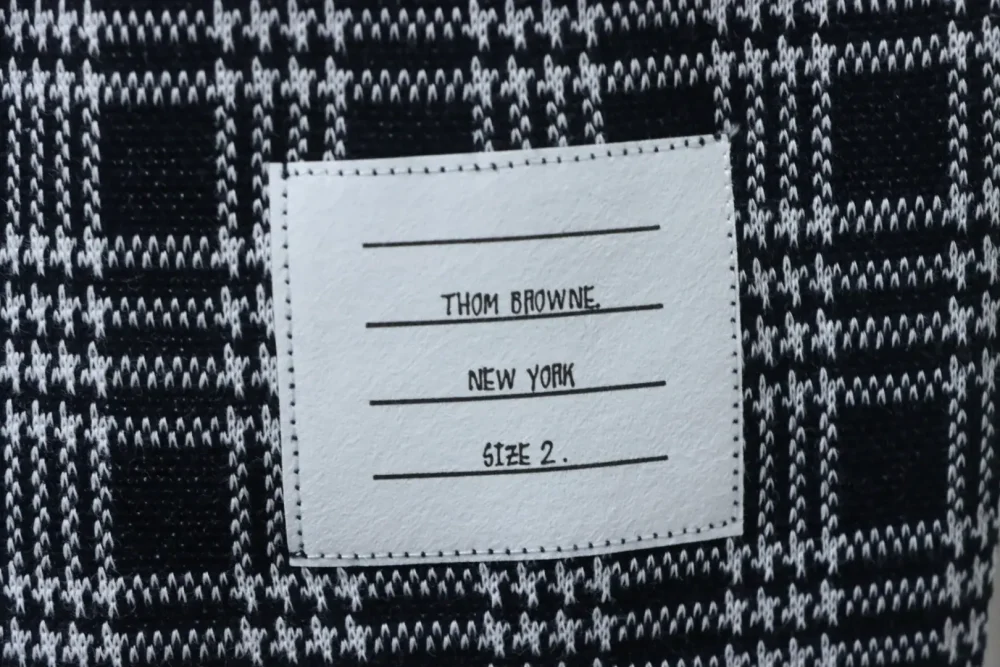 TB-Hose mit Hahnentrittmuster und Jacquardstreifen – Bild 5