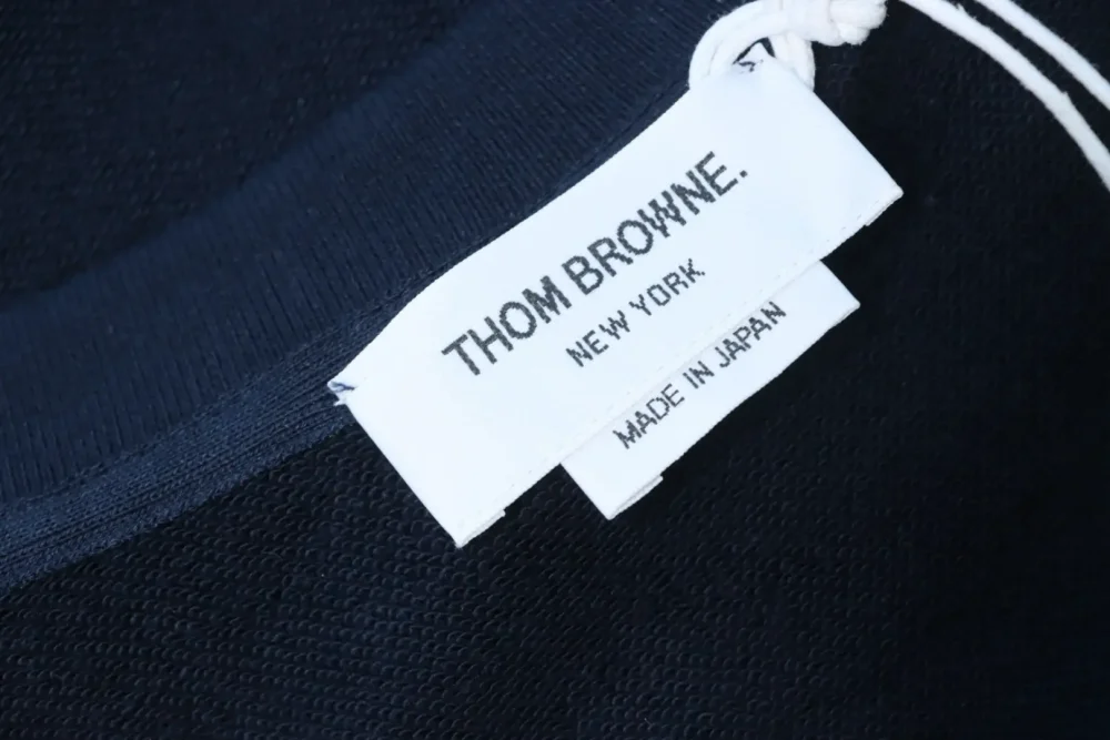 TB Sweatshirt mit Rundhalsausschnitt und neuem Saum – Bild 7